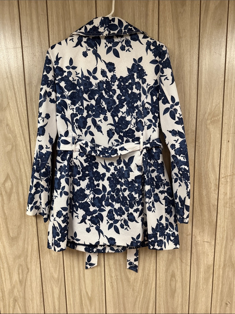 Jessica Simpson Navy & White Floral Trench Coat - Picture 5 of 7